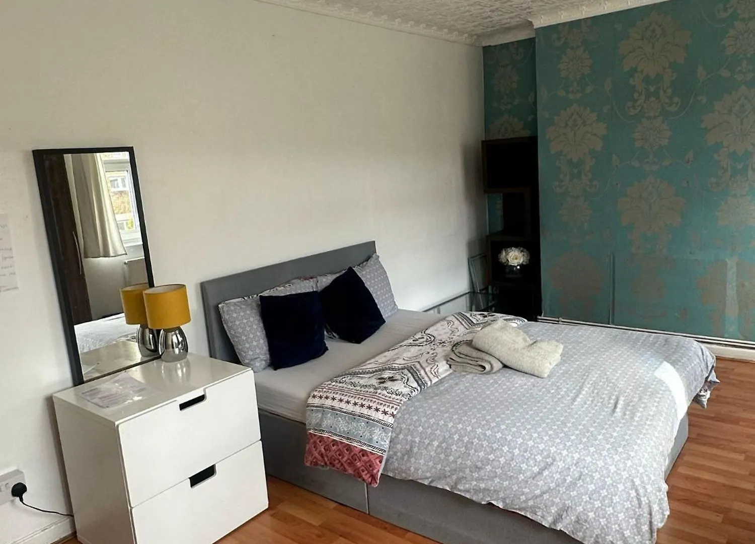 London Budget Maisonette