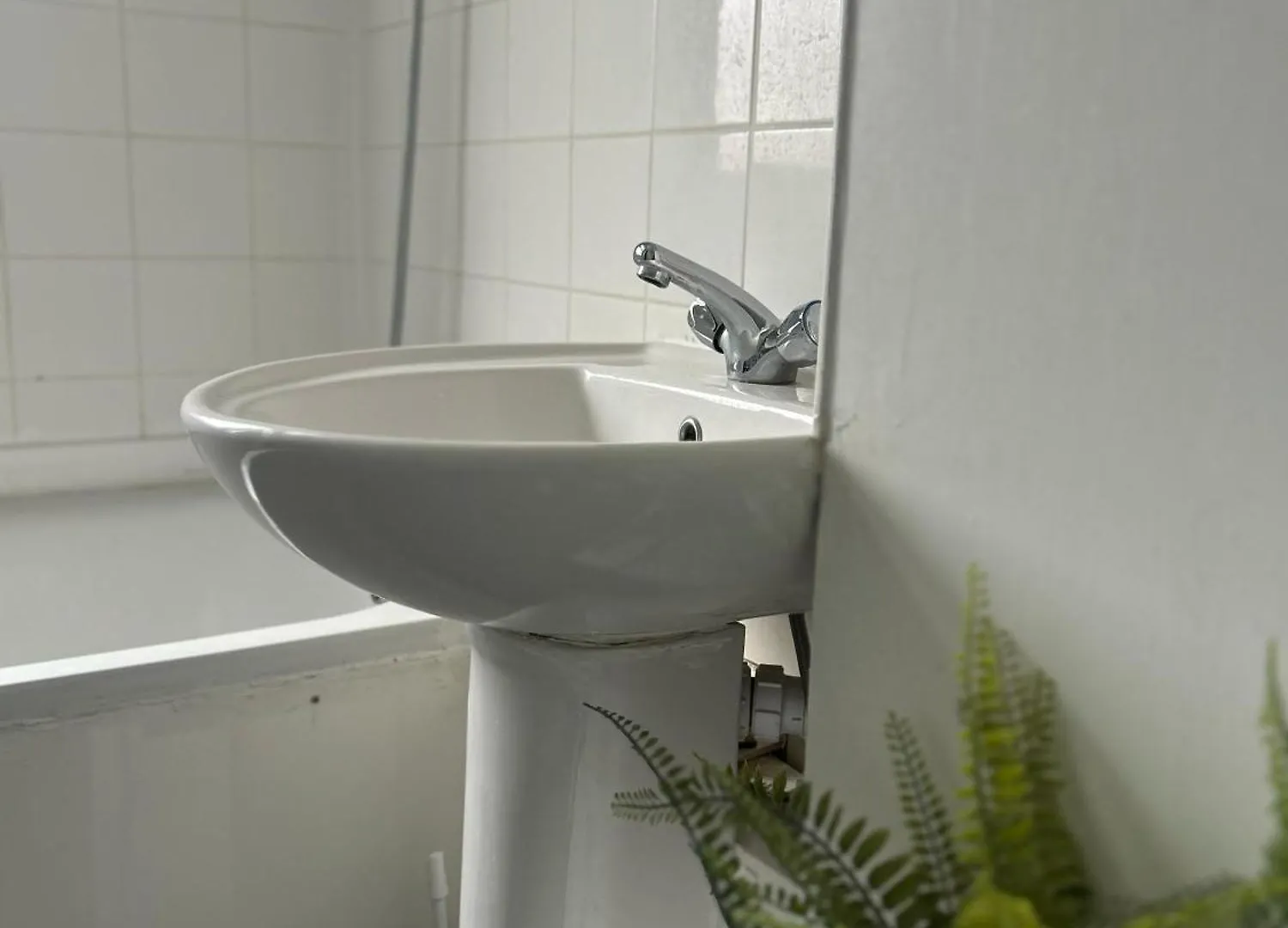 London Budget Maisonette 0*,  Regno Unito